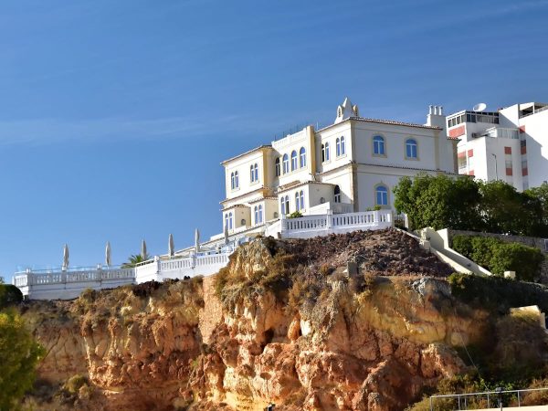 Comment investir dans l&rsquo;immobilier en Algarve en 2026 ?