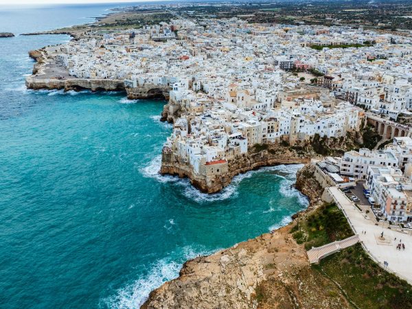 Investir dans l&rsquo;immobilier dans les Pouilles en 2026 : guide complet